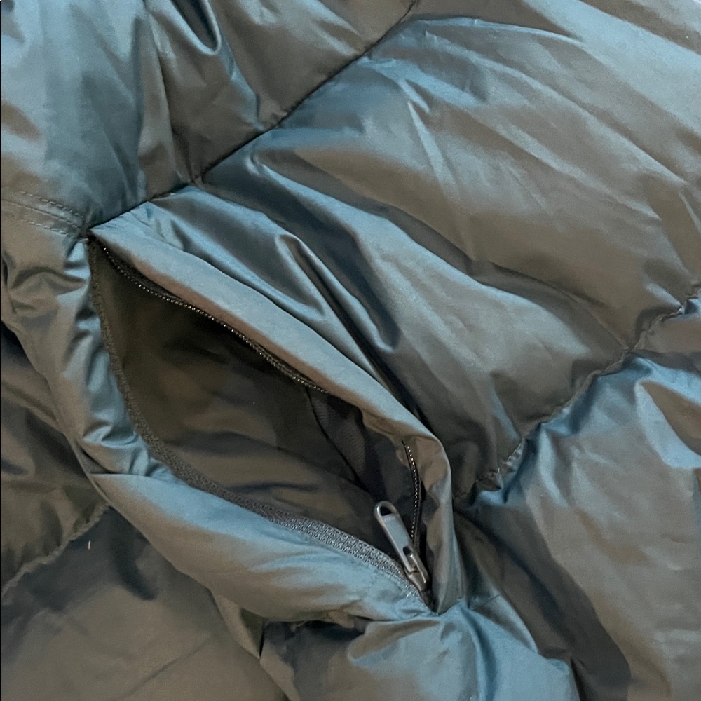 Athleta Dark Aqua Puffer Vest - Picture 9 of 10